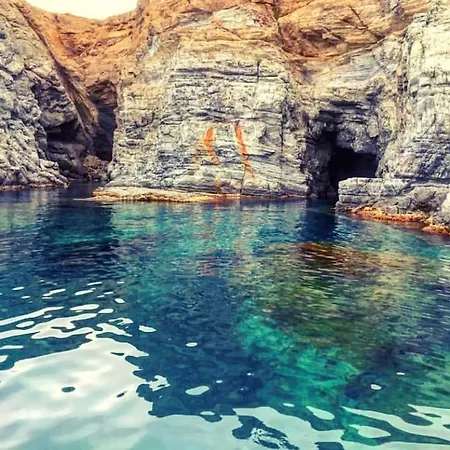 Sensational With Panoramic Views *